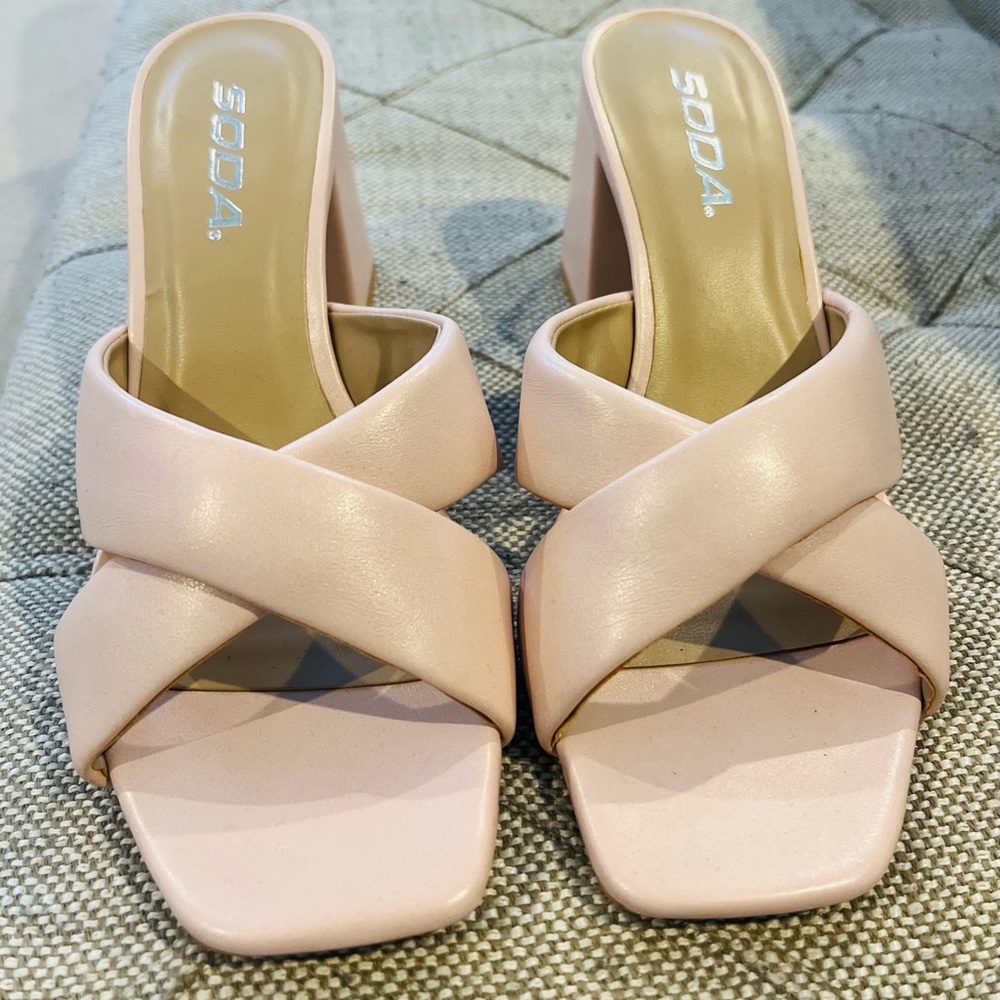 Soda Women's Blush Pink Heeled Slides